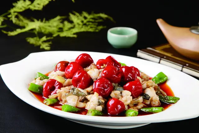 帶皮牛蛙（wā）