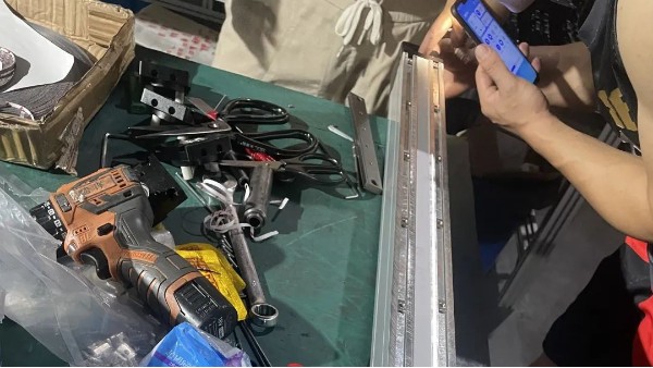 FUYU視界丨淩晨三點的加急訂單，來自www.17c.com人的堅守（shǒu）