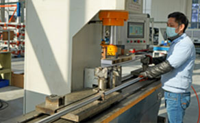 機（jī）加中心