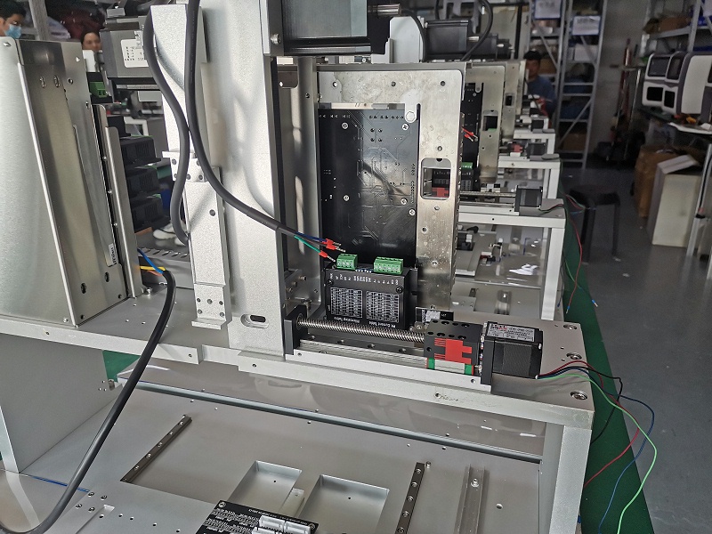 微（wēi）型直線模組應用