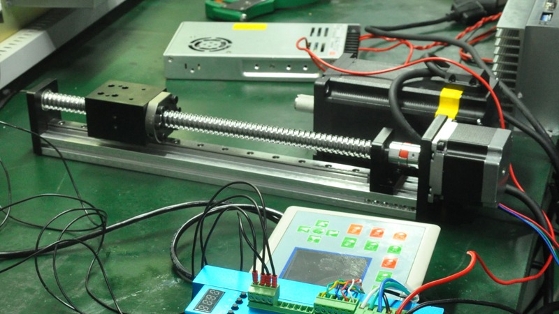 高（gāo）精度直線模（mó）組