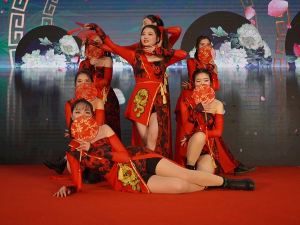 員工才藝（yì）展示（shì）